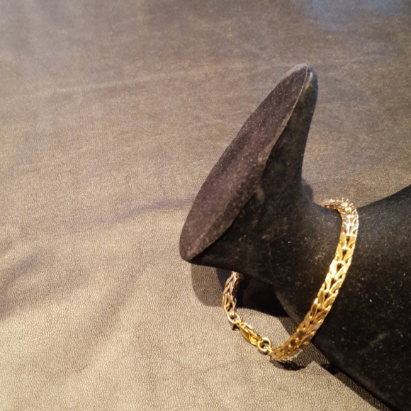 Monet Gold Tone Chain Bracelet